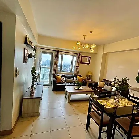One Br Apt. Manhattan Plaza Araneta Center Cubao