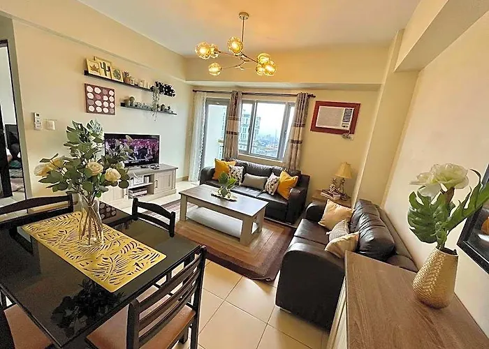 One Br Apt. Manhattan Plaza Araneta Center Cubao