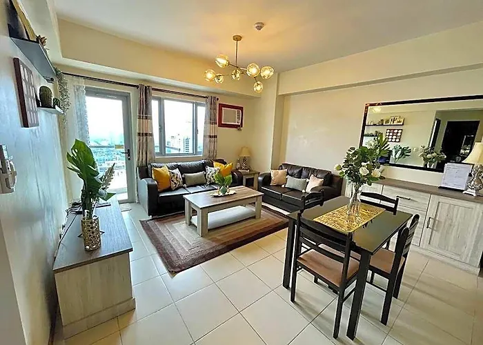One Br Apt. Manhattan Plaza Araneta Center Cubao Hotel 3*