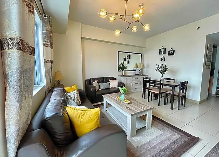 One Br Apt. Manhattan Plaza Araneta Center Cubao