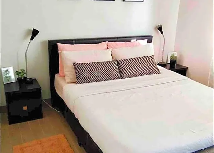 One Br Apt. Manhattan Plaza Araneta Center Cubao Hotel Manila
